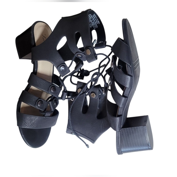 Simply Vera Vera Wang Sandals Back Gladiator Chunky Heel - Picture 12 of 16